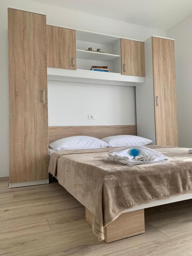 Rooms Viskic Rab Town Esterno foto